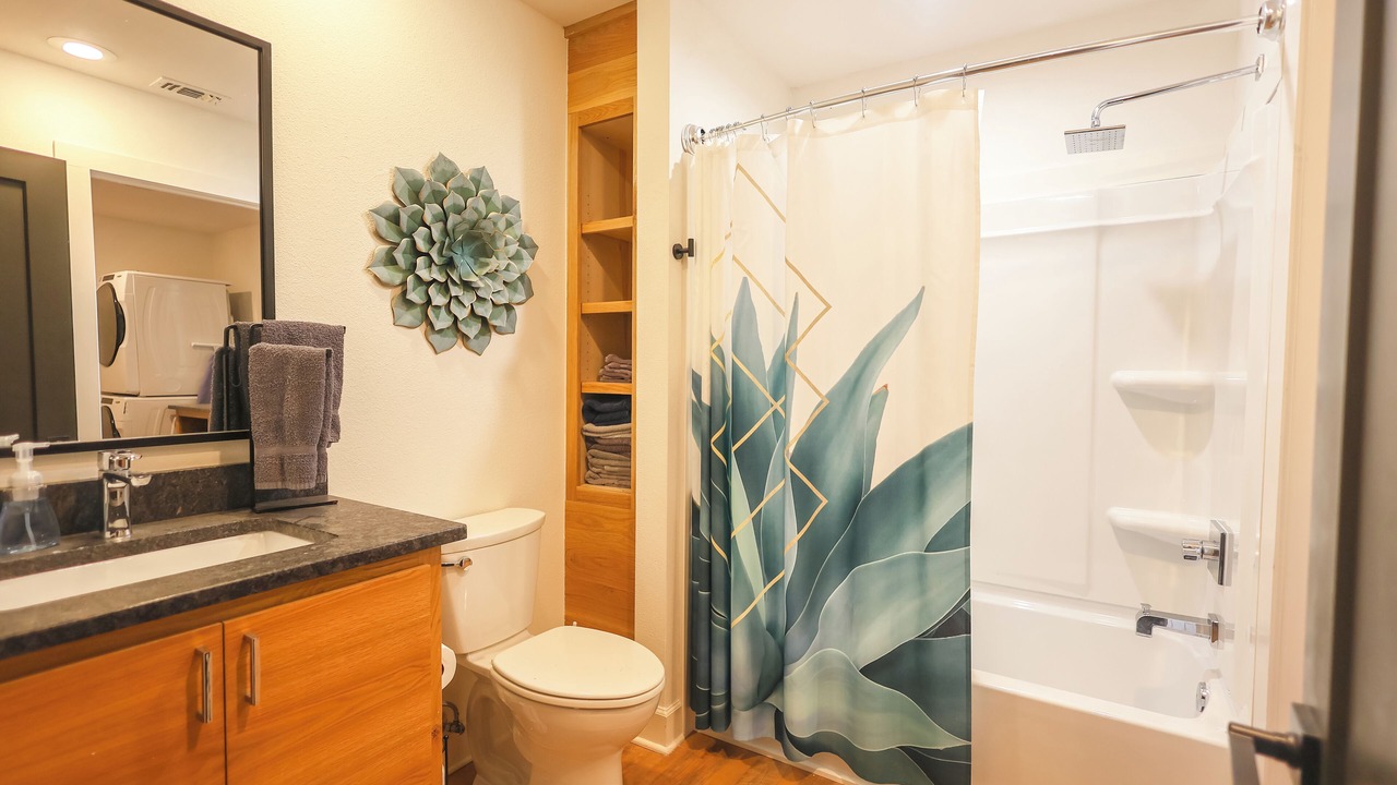 Photo of Bathroom in Glenwood