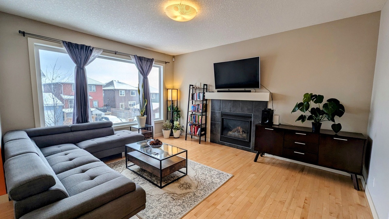 Photo of Livingroom in Cochrane
