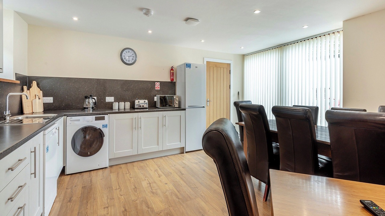 Photo of Others in Scales