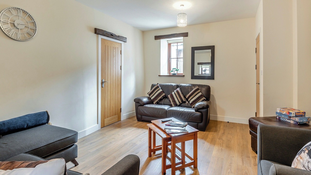 Photo of Bedroom in Scales