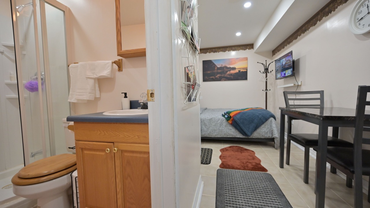 Photo of Bedroom in Pickering