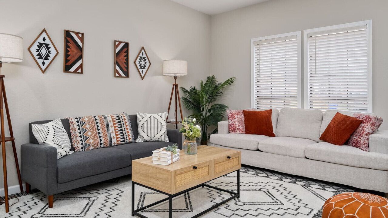 Photo of Livingroom in South Side