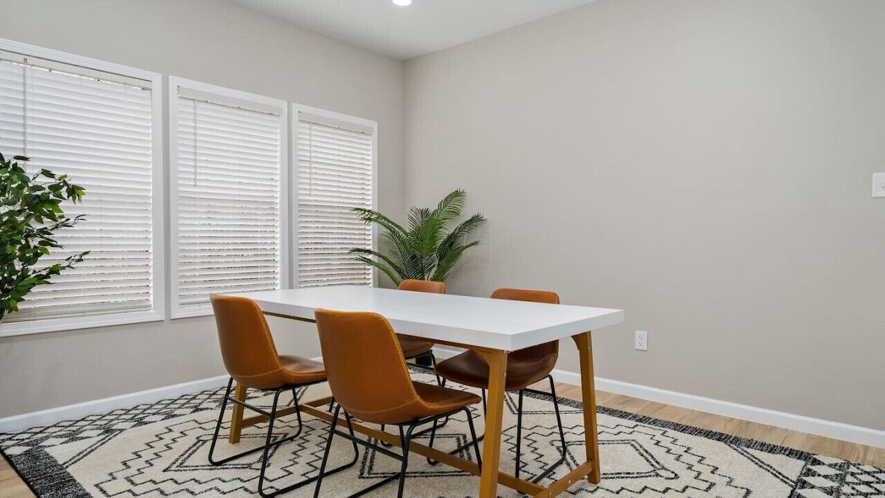 Photo of Others in South Side