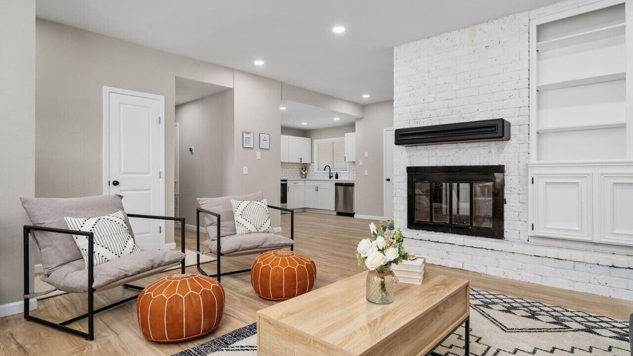 Photo of Livingroom in South Side