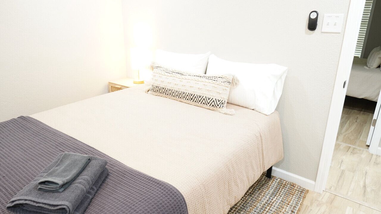 Photo of Bedroom in South Side