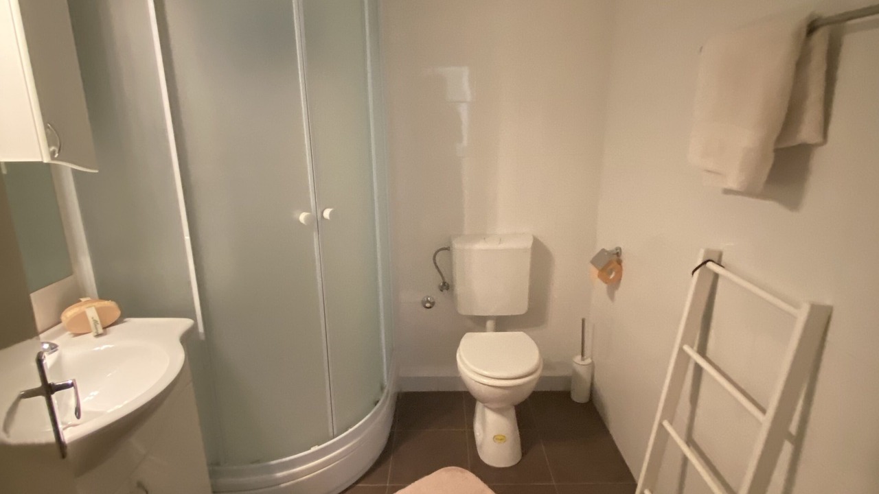 Photo of Bathroom in Duce