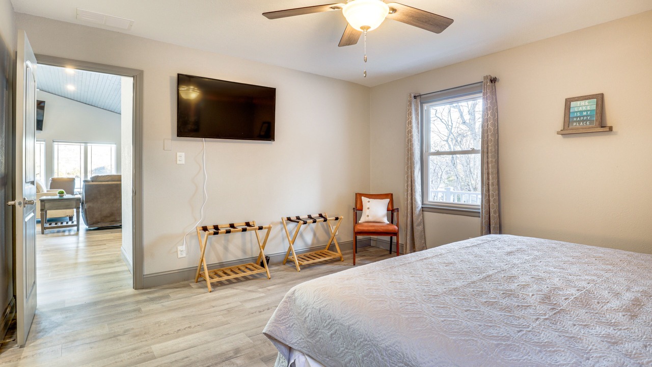 Photo of Bedroom in Roach