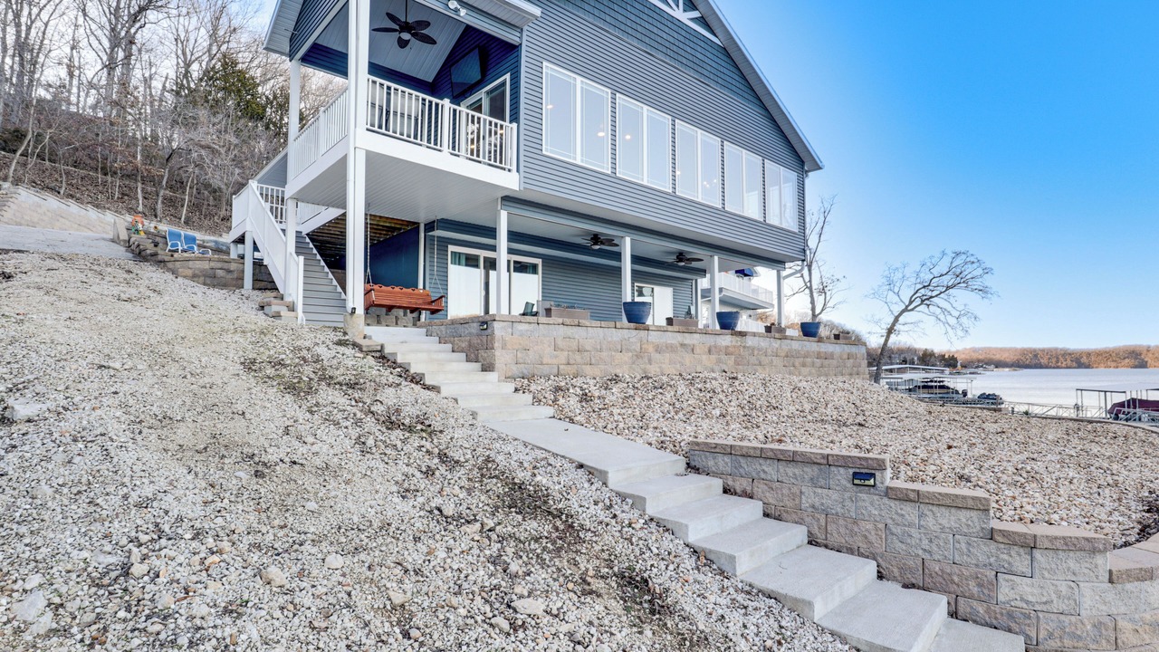 Photo of Outdoor in Roach