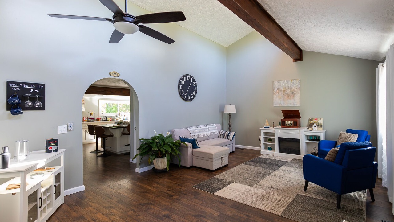Photo of Bedroom in Grand Rivers