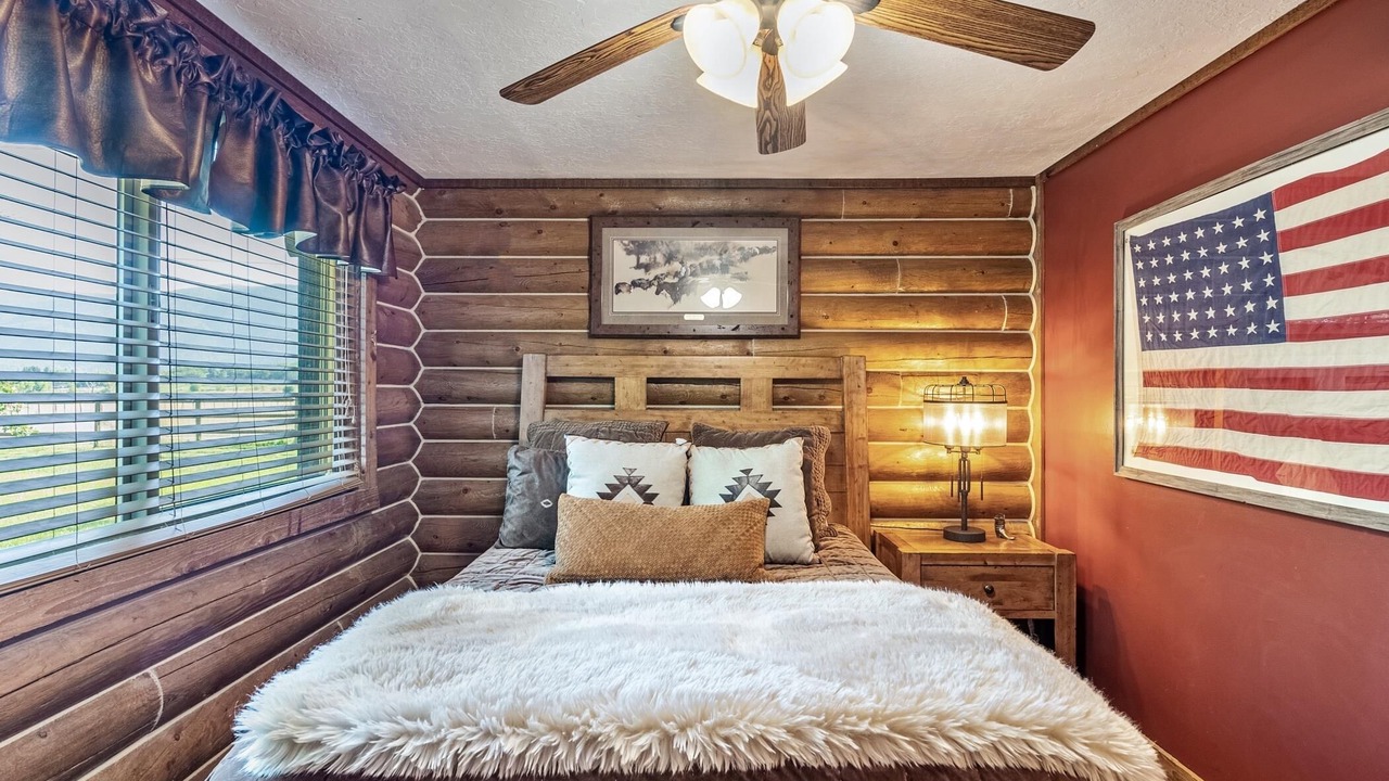 Photo of Bedroom in Eden