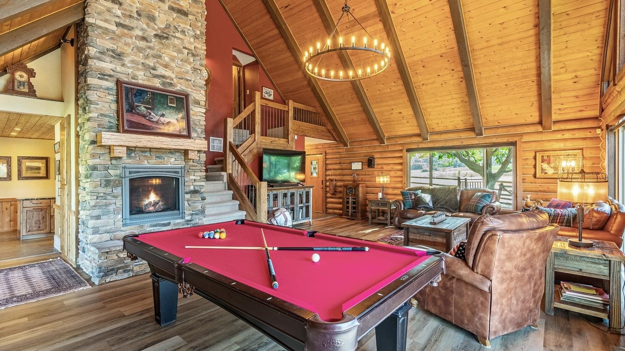 Photo of Livingroom in Eden