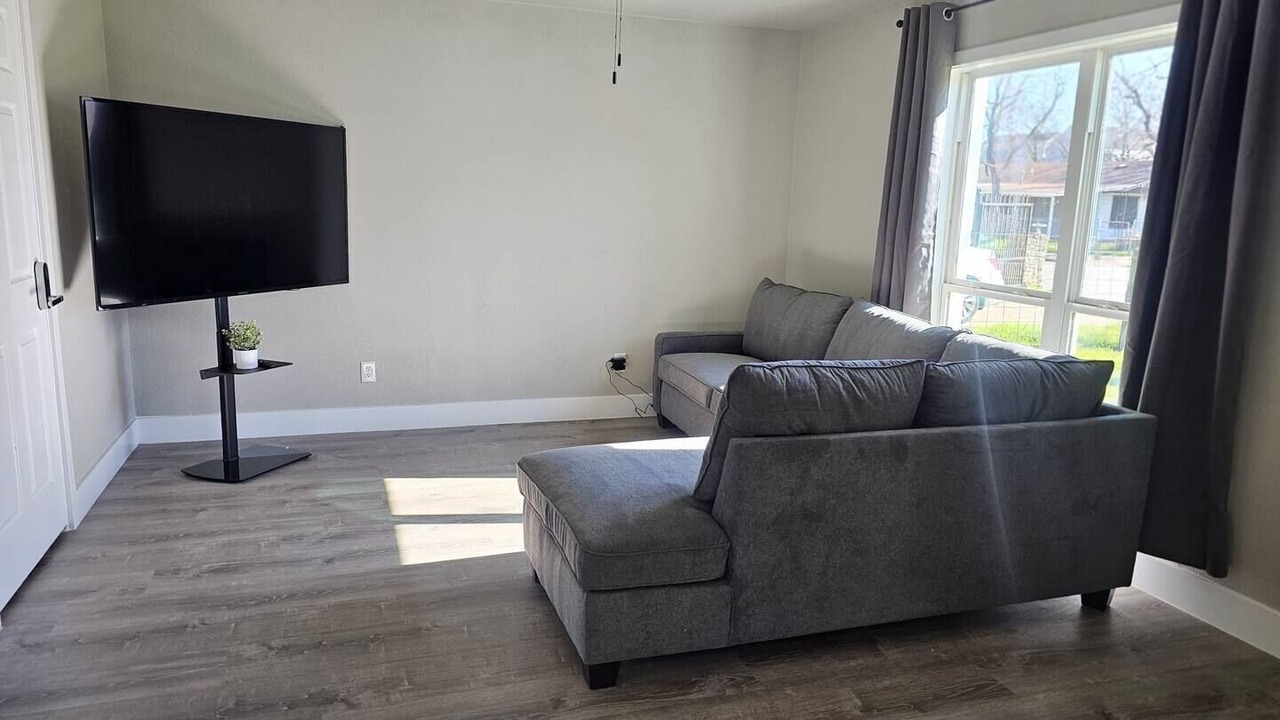 Photo of Bedroom in Montopolis