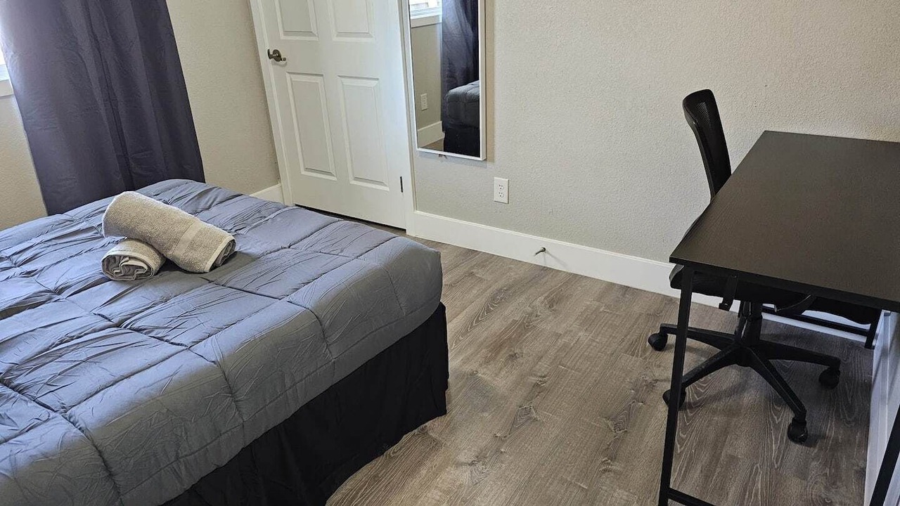 Photo of Bedroom in Montopolis