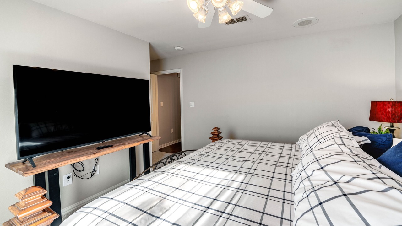 Photo of Bedroom in Aubrey
