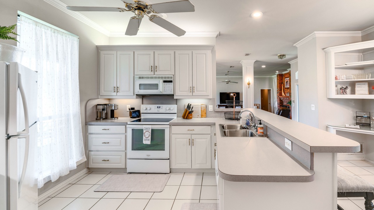 Photo of Kitchen in Aubrey