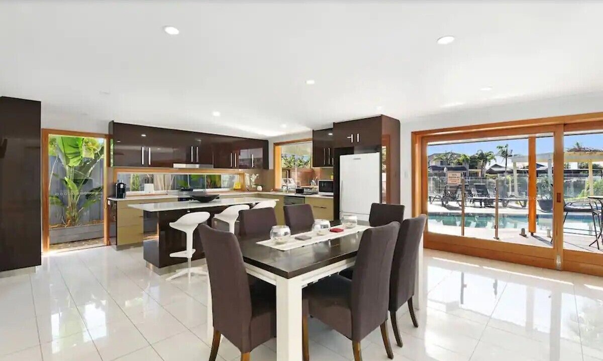 Photo of Others in Broadbeach Waters