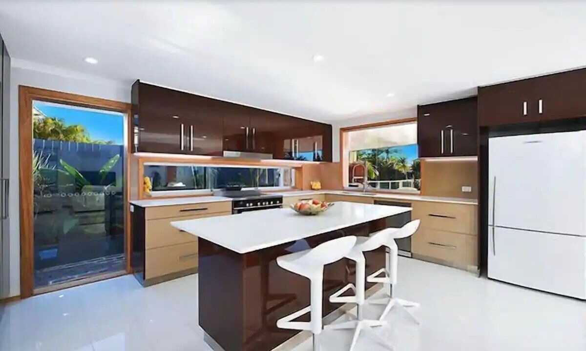 Photo of Kitchen in Broadbeach Waters