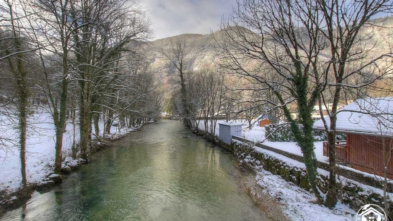 Photo of Others in Chaley