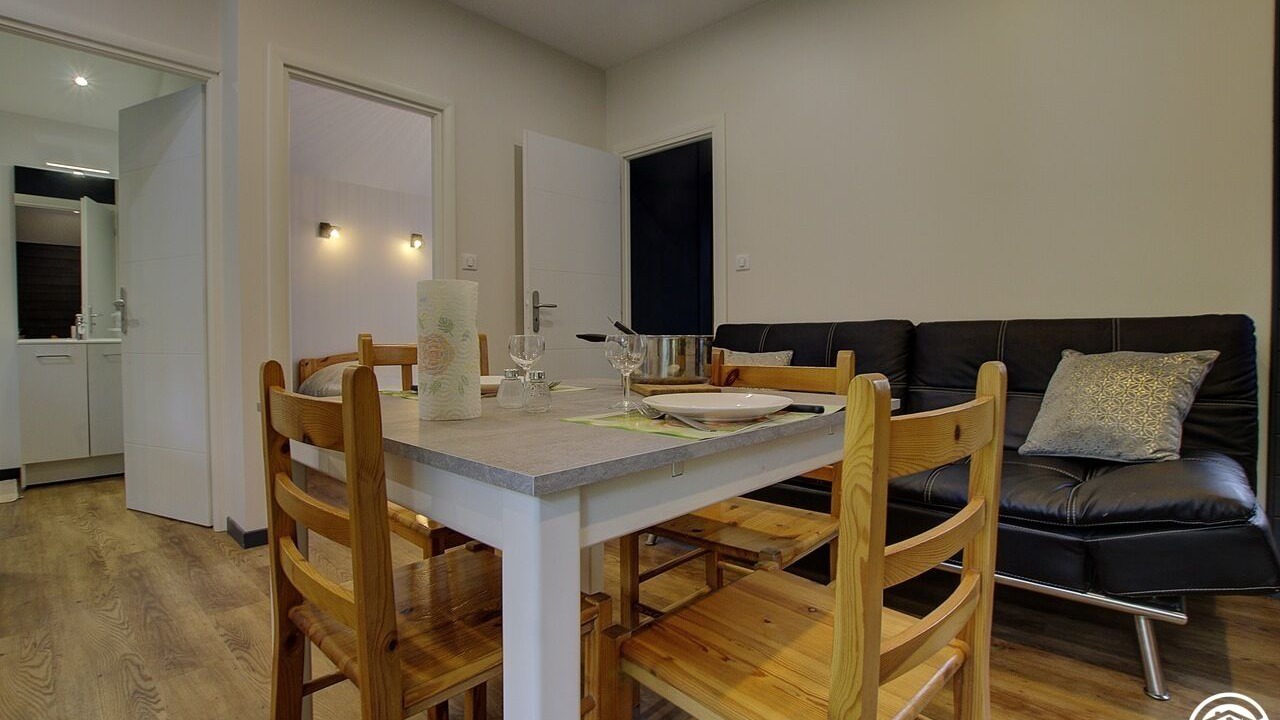 Photo of Others in Chaley