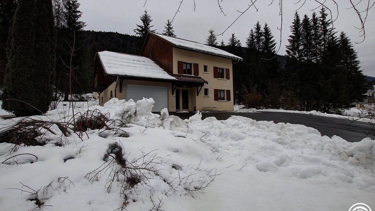 Photo of Outdoor in Lelex