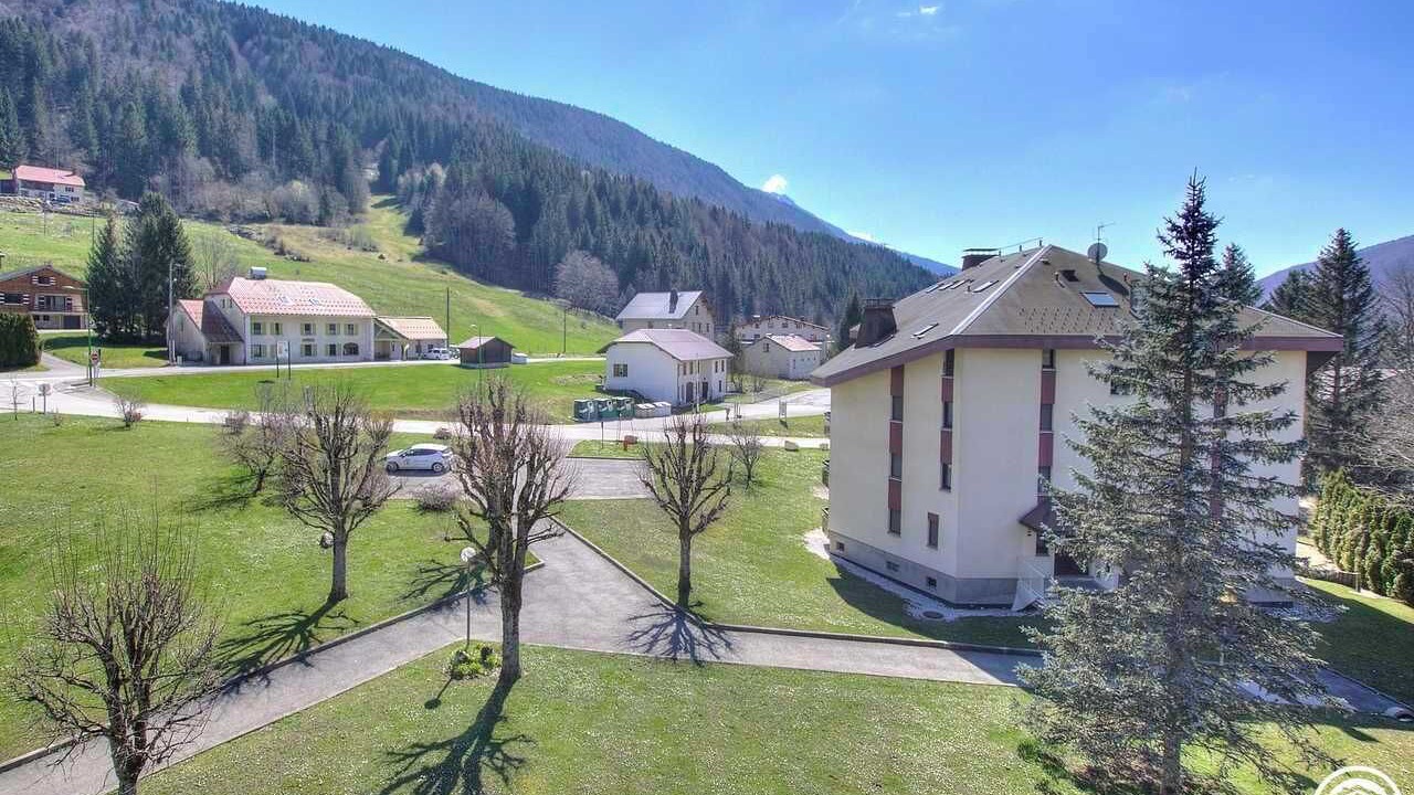 Photo of Outdoor in Lelex