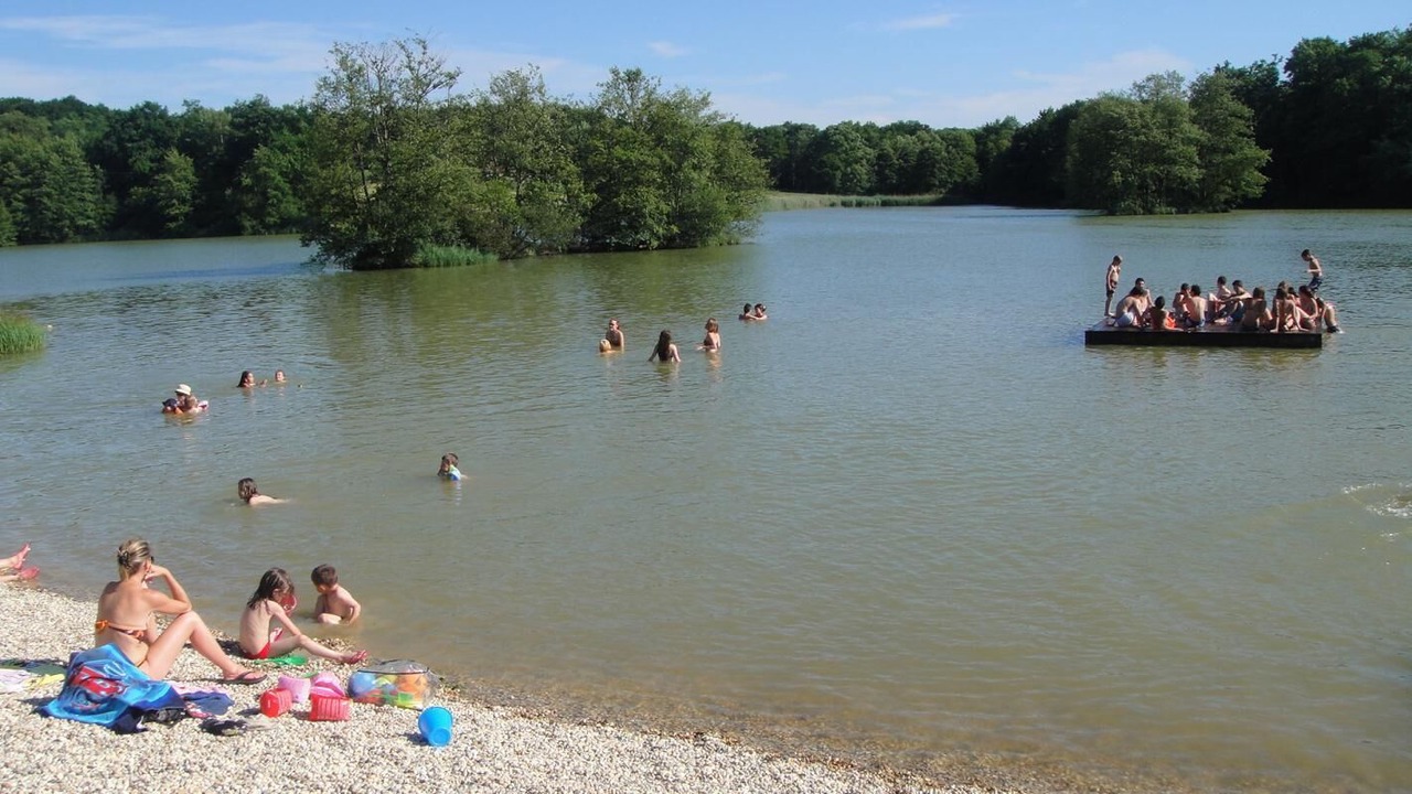 Photo of Others in Courmangoux