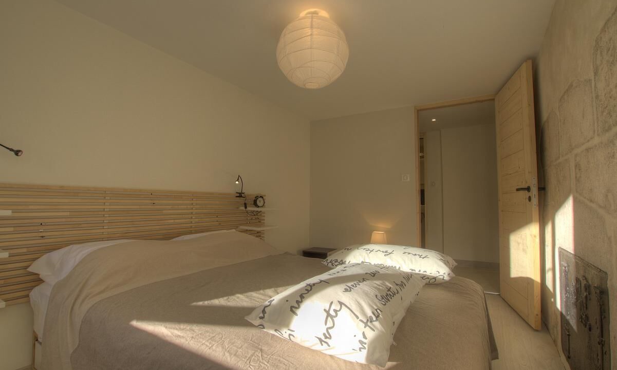 Photo of Bedroom in Chezery Forens