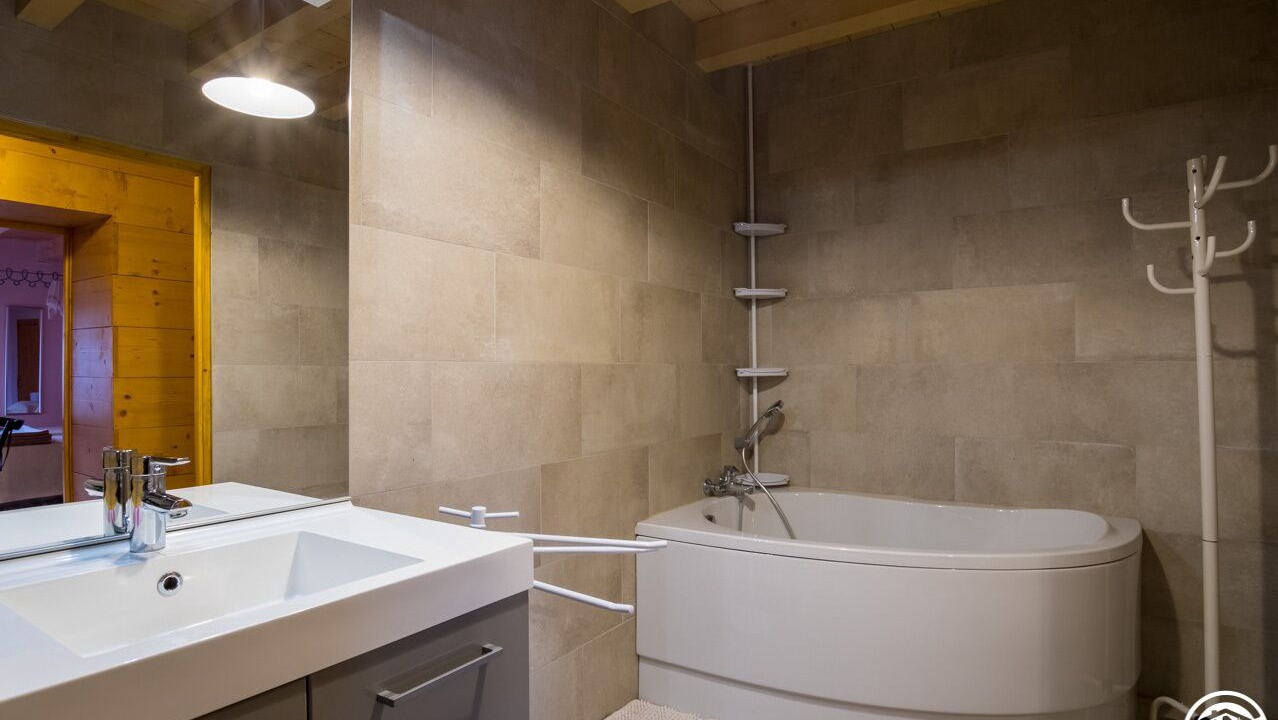 Photo of Bathroom in Le Grand-Abergement