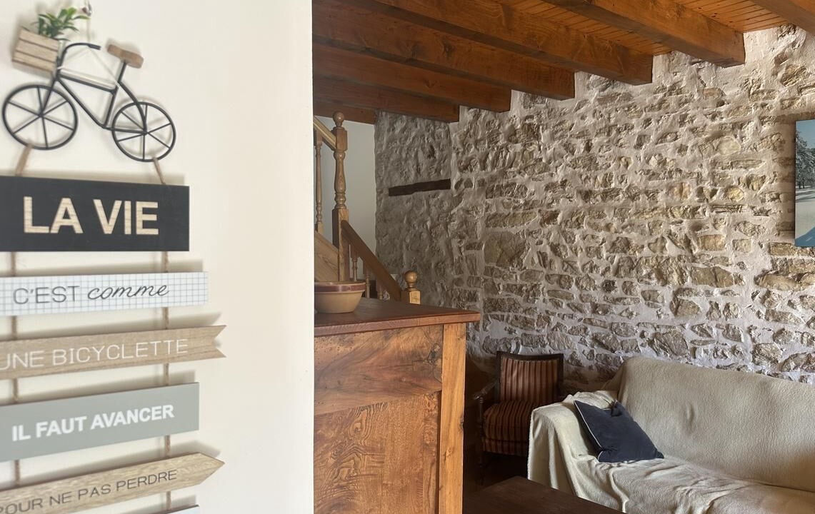 Photo of Others in Poncin