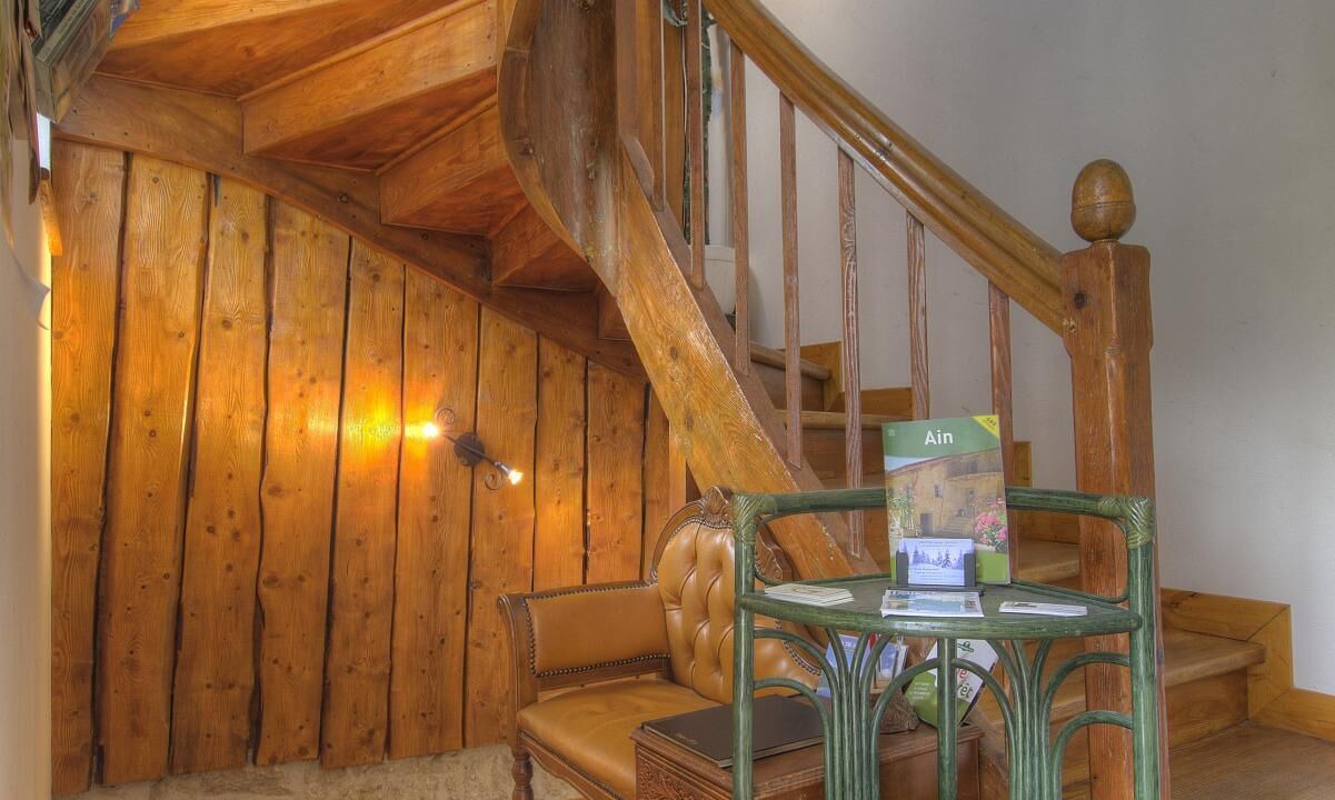 Photo of Others in Mijoux