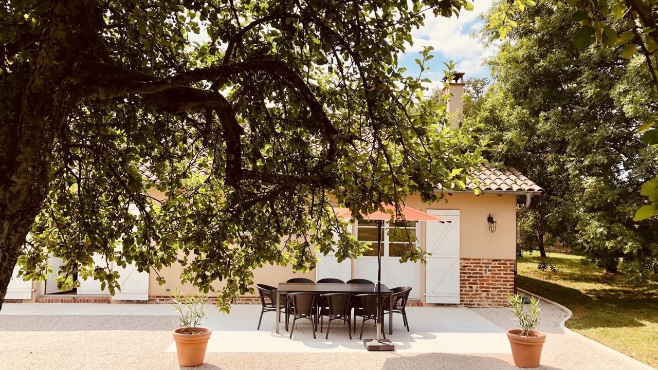 Photo of Outdoor in Illiat