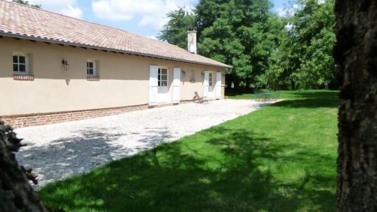 Photo of Outdoor in Illiat