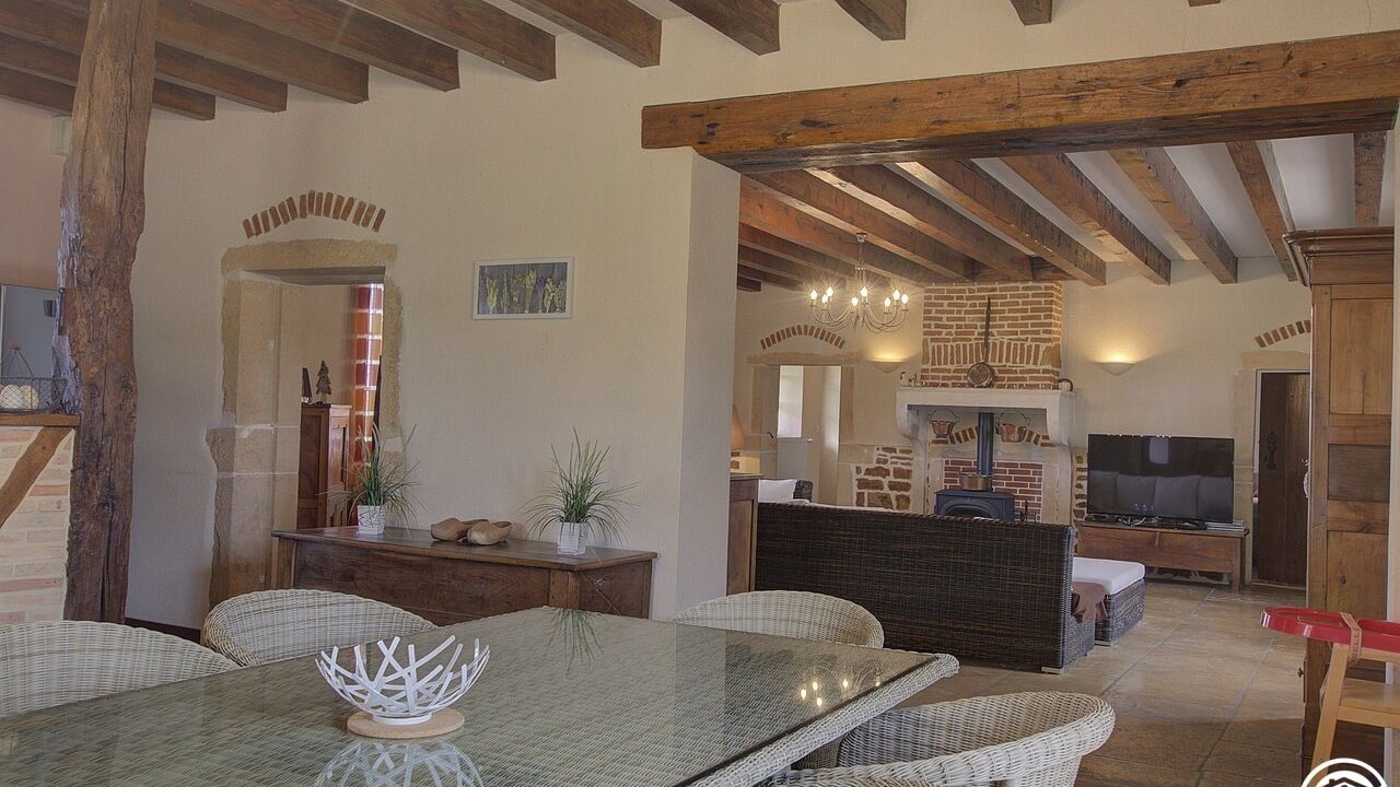 Photo of Outdoor in Bage-Dommartin