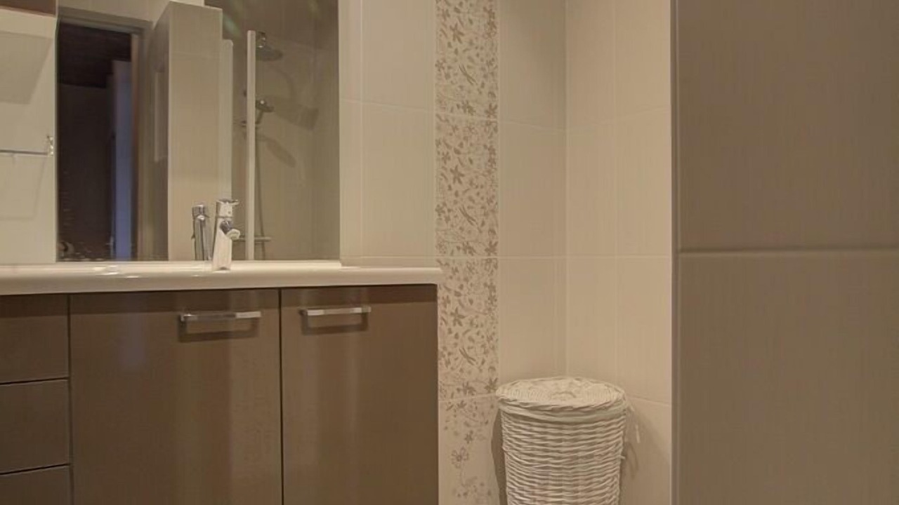 Photo of Bathroom in Bage-Dommartin