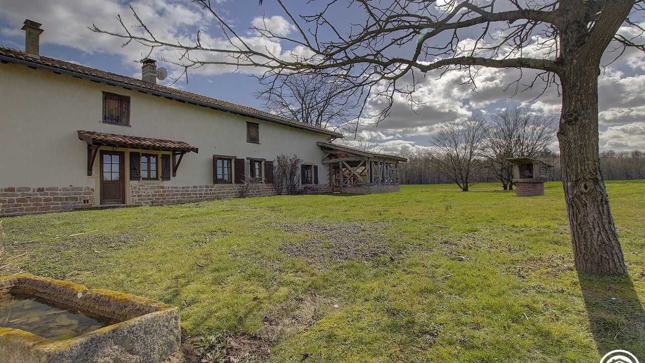 Photo of Outdoor in Bage-Dommartin