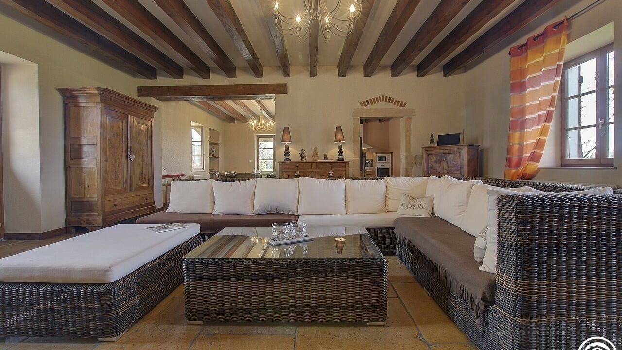 Photo of Livingroom in Bage-Dommartin