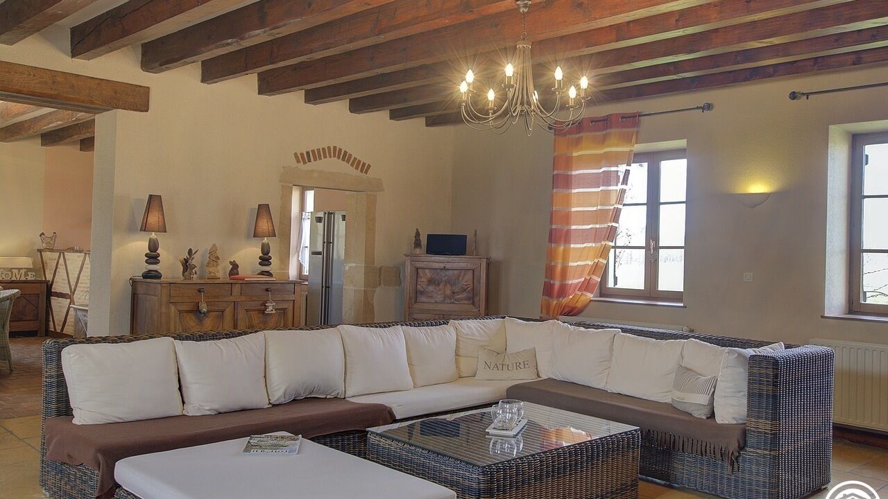 Photo of Others in Bage-Dommartin