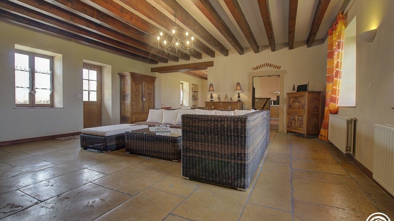 Photo of Others in Bage-Dommartin