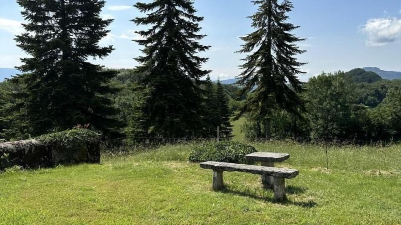 Photo of Outdoor in Saint-Germain-les-Paroisses