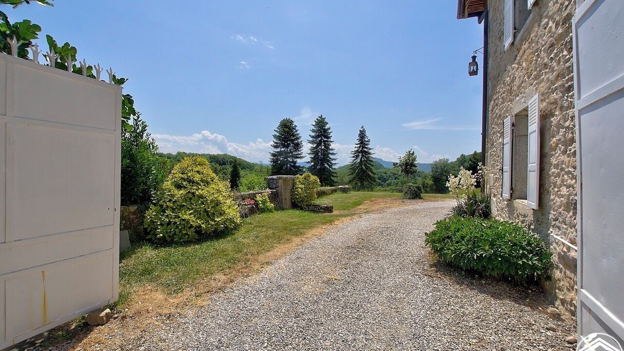 Photo of Outdoor in Saint-Germain-les-Paroisses