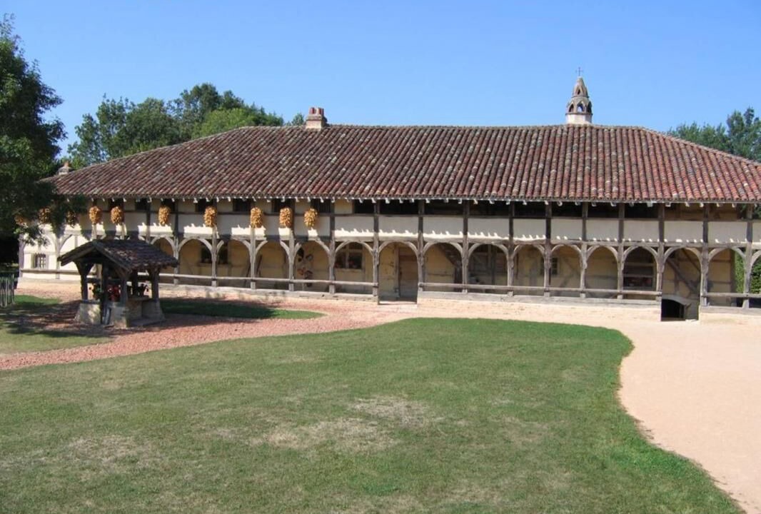 Photo of Outdoor in Saint-Benigne