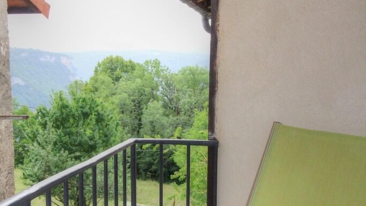 Photo of Outdoor in Tenay