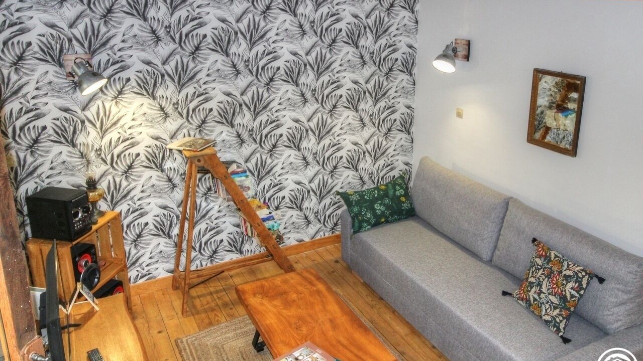 Photo of Livingroom in Tenay