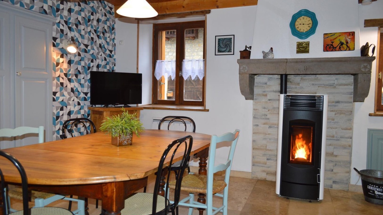 Photo of Others in Tenay