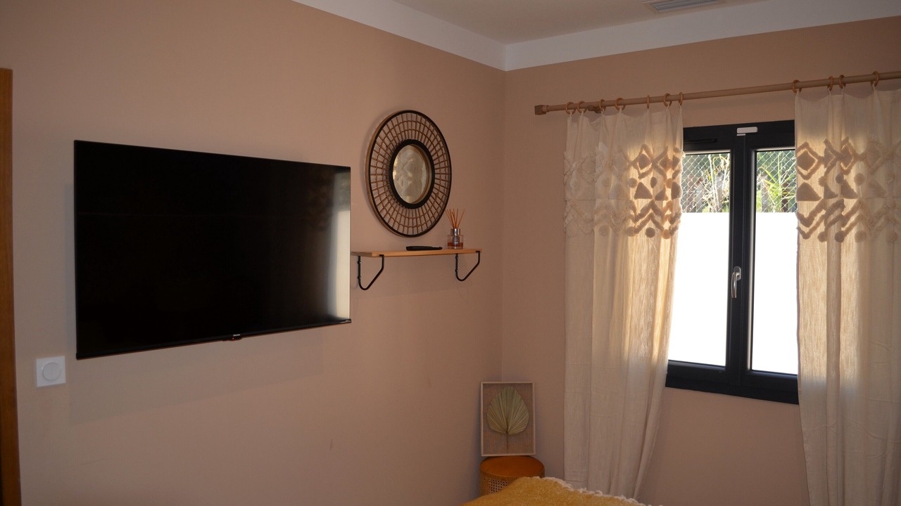 Photo of Bedroom in Serignan