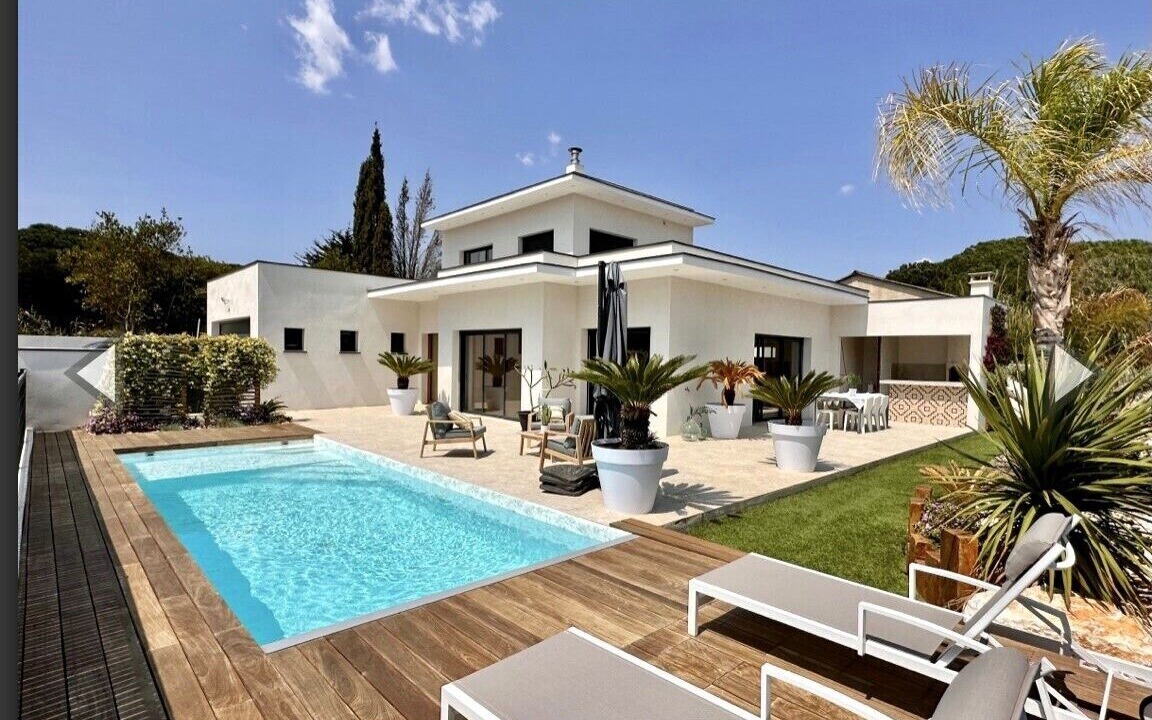 Photo of Outdoor in Serignan