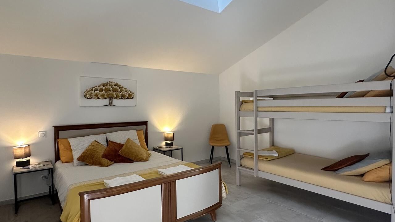 Photo of Bedroom in Peronnas