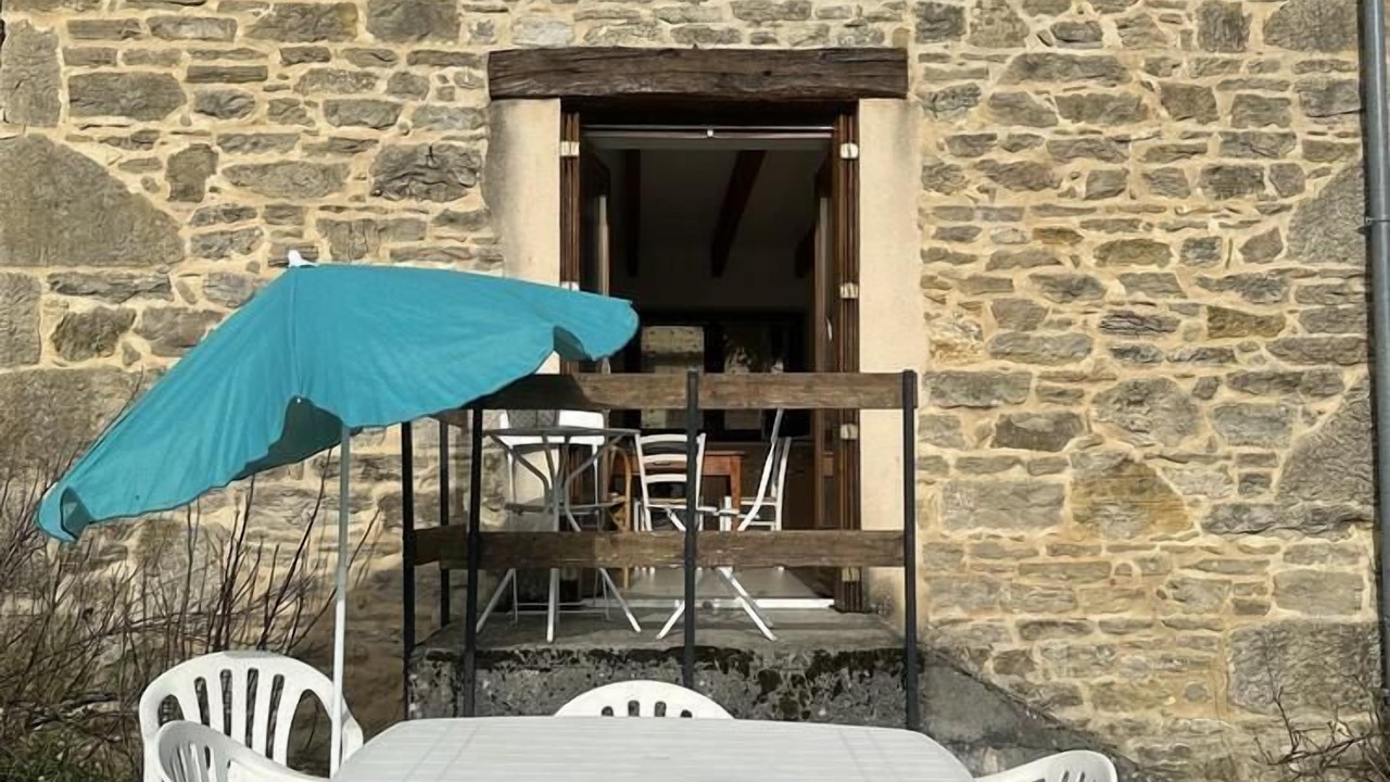 Photo of Outdoor in Boyeux-Saint-Jerome