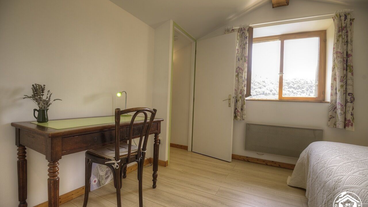 Photo of Bedroom in Boyeux-Saint-Jerome
