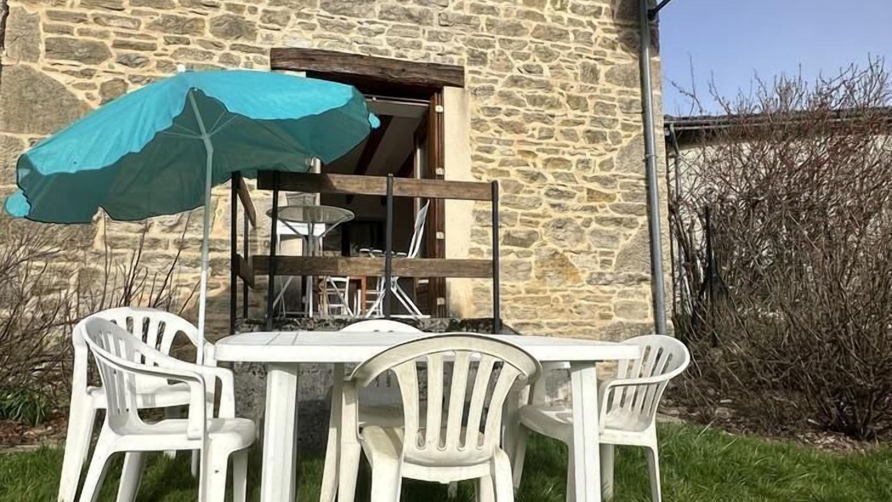 Photo of Outdoor in Boyeux-Saint-Jerome
